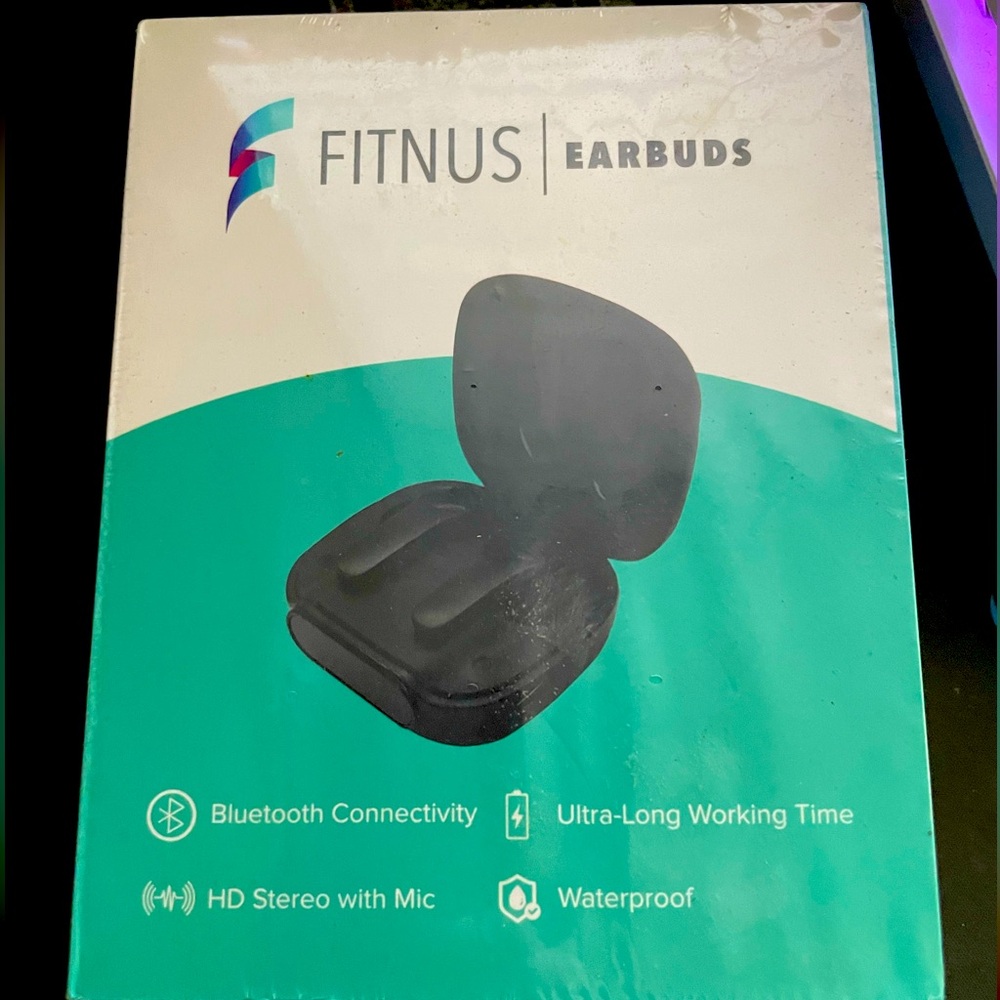 NEW AND SEALED IN THE BOX Fitnus Earbuds #bluetooth #earbuds